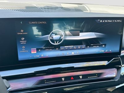 2026 BMW i5 - Photo 13