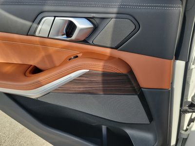 2026 BMW X5 — photo 12 view
