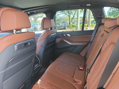 2026 BMW X5 — photo 9 view