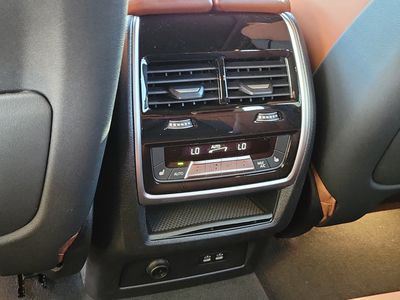 2026 BMW X5 — photo 11 view