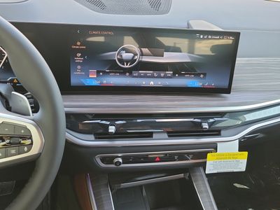 2026 BMW X5 — photo 22 view
