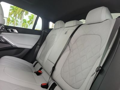 2027 BMW X6 - Photo 11