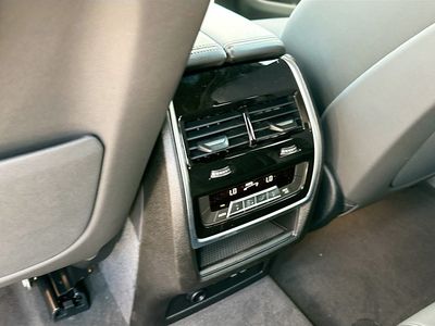 2026 BMW X5 - Photo 19
