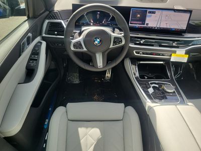 2026 BMW X5 — photo 16 view