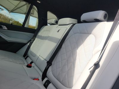 2026 BMW X5 — photo 12 view