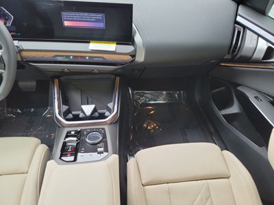 2026 BMW X3 — photo 9 view