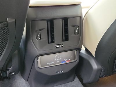 2026 BMW X3 — photo 12 view
