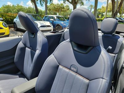 2026 MINI Convertible - Photo 10