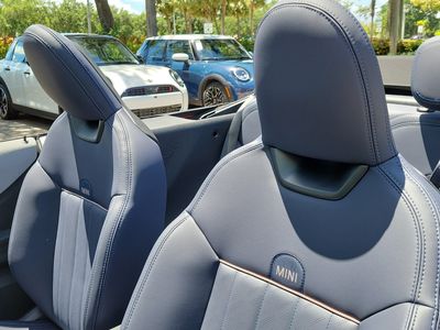 2026 MINI Convertible - Photo 11