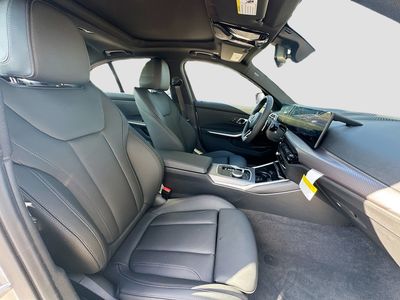 2026 BMW 3 Series - Photo 23