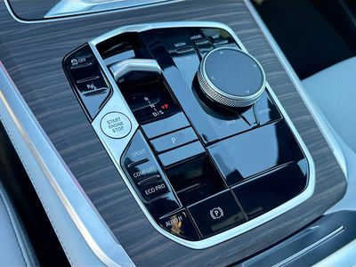 2026 BMW X5 - Photo 13