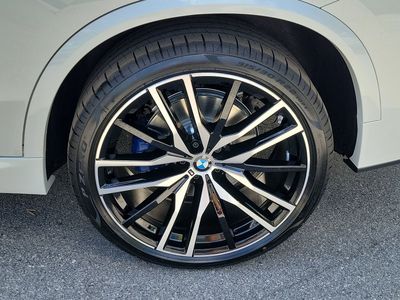 2026 BMW X5 — photo 7 view