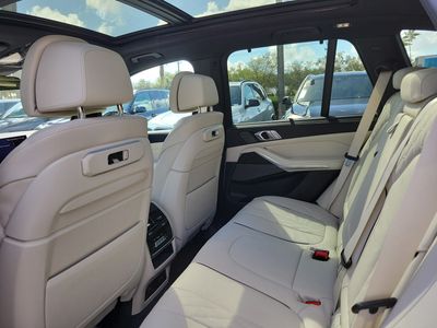2026 BMW X5 — photo 10 view