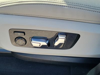 2026 BMW X5 — photo 15 view