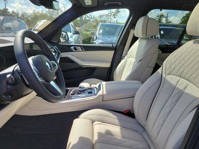 2026 BMW X5 — photo 14 view