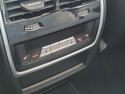 2026 BMW X5 - Photo 18