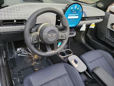 2026 MINI Convertible - Photo 9