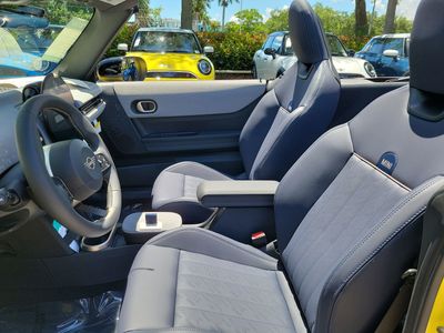 2026 MINI Convertible - Photo 8