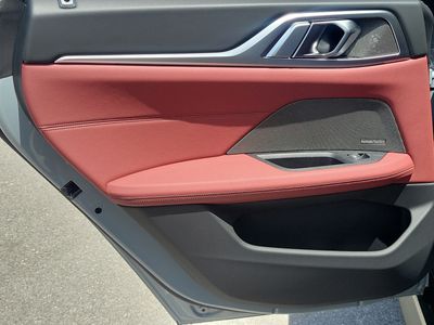 2026 BMW i4 - Photo 10