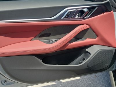 2026 BMW i4 - Photo 17