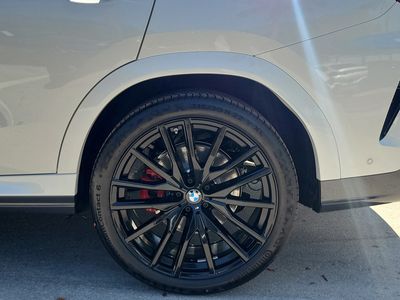 2027 BMW X6 - Photo 9