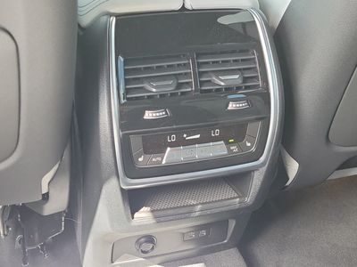 2026 BMW X5 - Photo 12
