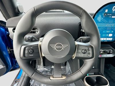 2026 MINI Convertible - Photo 8