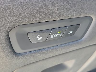 2027 BMW X6 - Photo 24