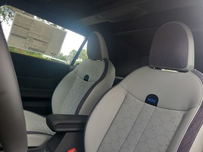 2026 MINI Convertible - Photo 20