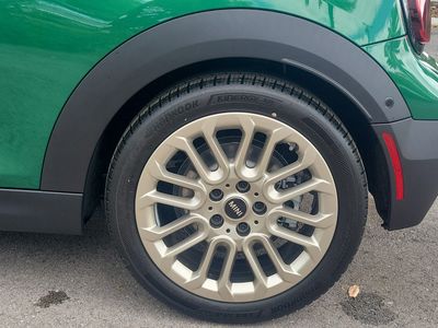 2026 MINI Convertible - Photo 9