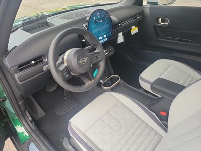2026 MINI Convertible - Photo 18