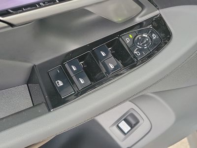 2027 BMW 5 Series - Photo 18