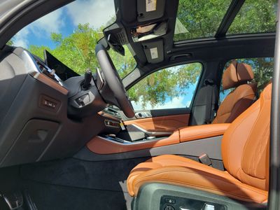 2026 BMW X5 — photo 22 view