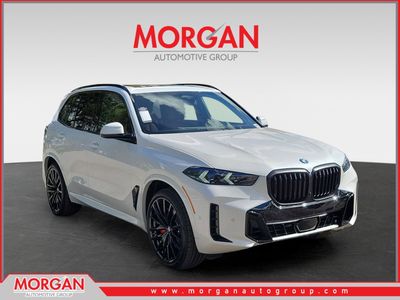 2026 BMW X5 sDrive40i in Mineral White Metallic — front three-quarter view