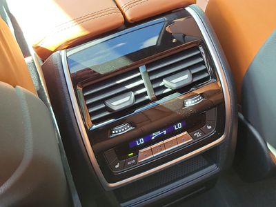 2026 BMW X5 — photo 15 view