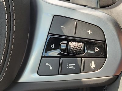 2026 BMW X5 — photo 28 view