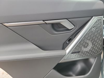 2026 BMW i5 - Photo 10