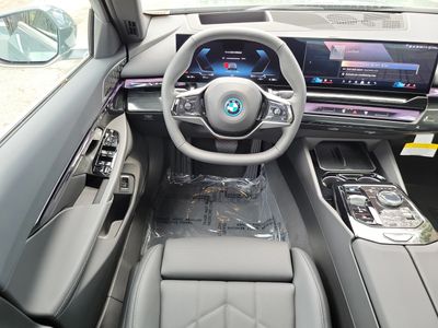 2026 BMW i5 - Photo 15