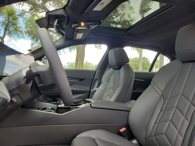2026 BMW i5 - Photo 22