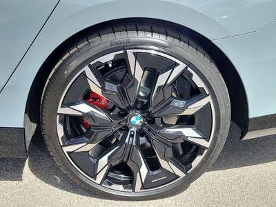 2026 BMW 5 Series - Photo 7