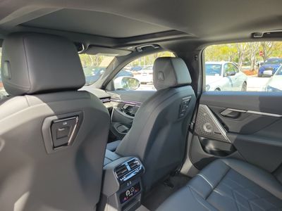 2026 BMW 5 Series - Photo 11