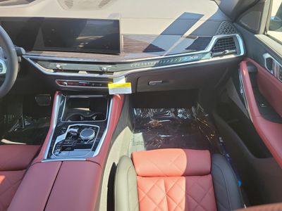 2027 BMW X6 - Photo 16