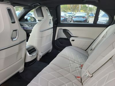 2026 BMW i7 - Photo 10
