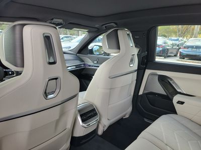 2026 BMW i7 - Photo 11