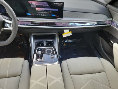 2026 BMW i7 - Photo 9