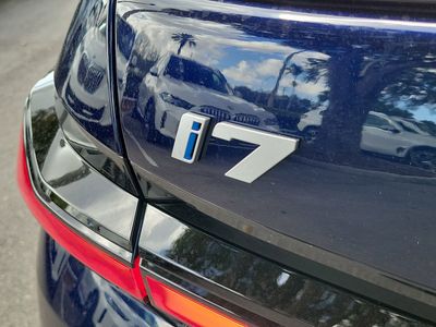 2026 BMW i7 - Photo 6