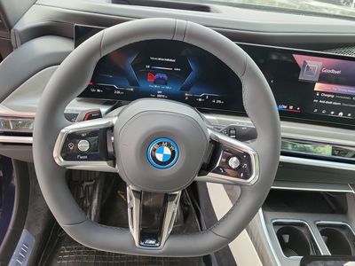 2026 BMW i7 - Photo 17
