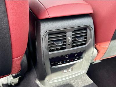 2026 BMW 3 Series - Photo 19