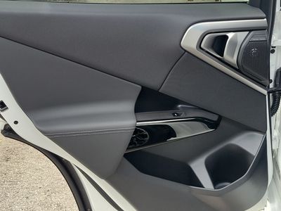 2026 BMW X3 — photo 10 view