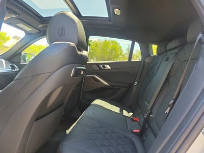 2027 BMW X6 - Photo 12
